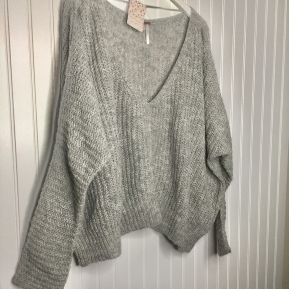 FREE PEOPLE - GREY SWEATER - L - NWT - Picture 7 of 11